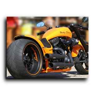 motocicleta amarilla